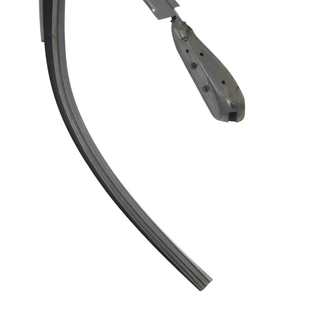 Guarnizione Guida Finestrino Porta Posteriore Sinistra Tenuta per BMW F45 con numero di parte 8498413 BMW F45 Guarnizione Guida Finestrino Porta Posteriore Sinistra Tenuta - SKU 8498413 - Numero di parte 8498413