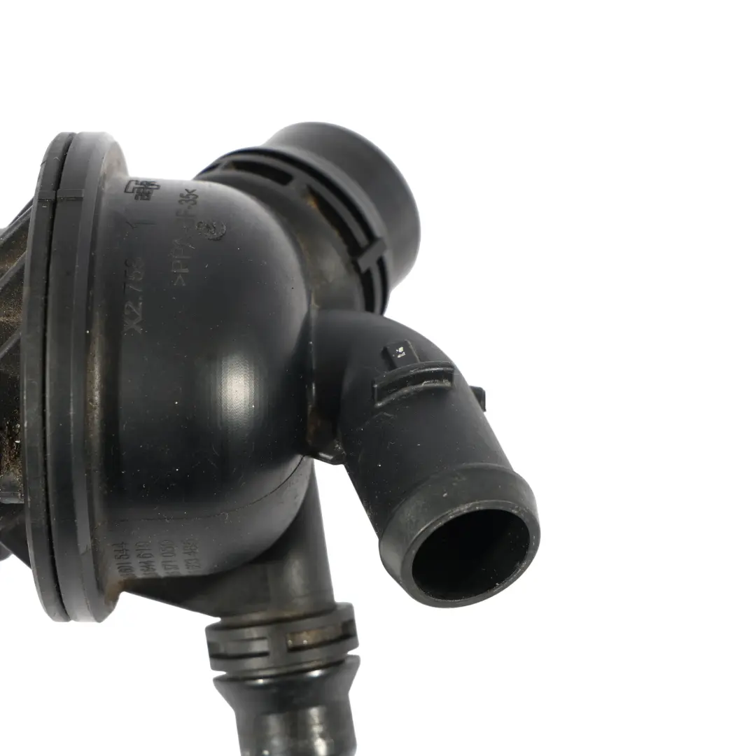 Boîtier thermostat système refroidissement moteur essence pour BMW F01 F10 à propos du numéro de pièce 8671517 BMW F01 F10 Boîtier thermostat système refroidissement moteur essence - SKU 8671517 - Numéro de pièce 8671517