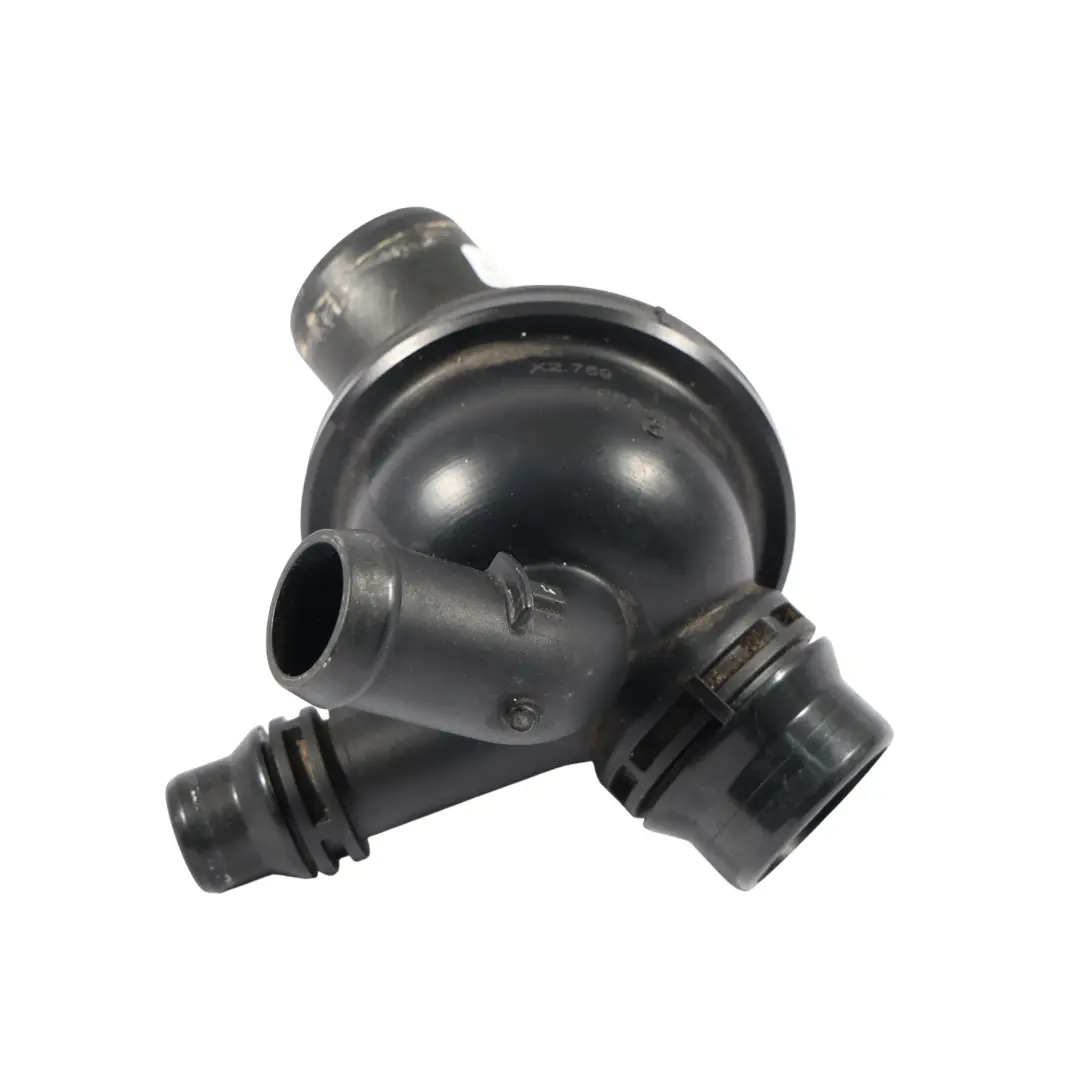 Obudowa Termostatu Układu Chłodzenia do BMW F01 F10 F11 o numerze 8671517 BMW F01 F10 F11 Obudowa Termostatu Układu Chłodzenia - SKU 8671517 - Numer Części 8671517