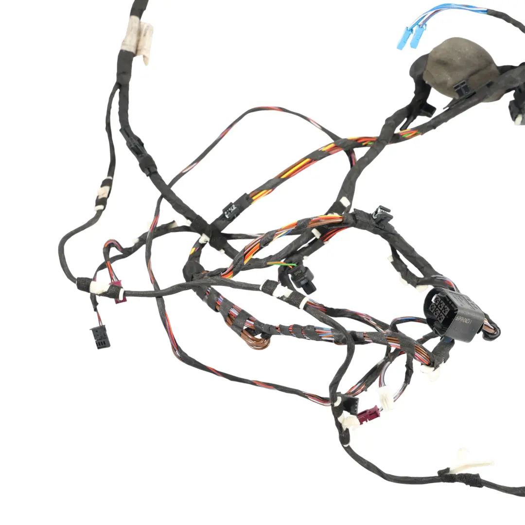 Wiązka Przewód Kabel Drzwi Przód Prawa do BMW X3 G01 o numerze 8792845 BMW X3 G01 Wiązka Przewód Kabel Drzwi Przód Prawa - SKU 8792845 - Numer Części 8792845