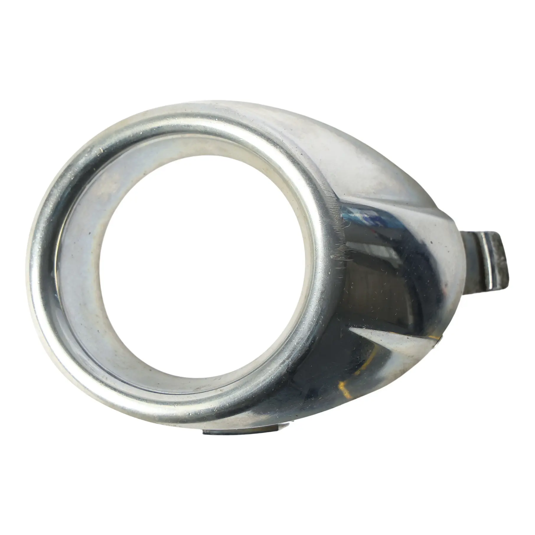 Ford Fiesta Mk7 Ramka Lampy Przeciwmgielnej Przód Prawo 8A61-15A222-C