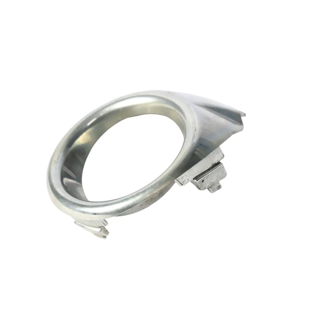 Fendinebbia Anteriore Cornice Lampada Destra per Ford Fiesta Mk7 con numero di parte 8A61-15A222-C Ford Fiesta Mk7 Fendinebbia Anteriore Cornice Lampada Destra - SKU 8A61-15A222-C - Numero di parte 8A61-15A222-C