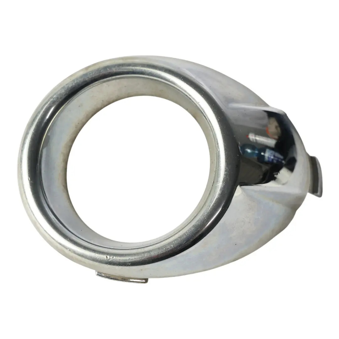 Ford Fiesta Mk7 Cadre Antibrouillard Avant Gauche 8A61-15A222-C - SKU 8A61-15A223-C - Numéro de pièce 8A61-15A223-C