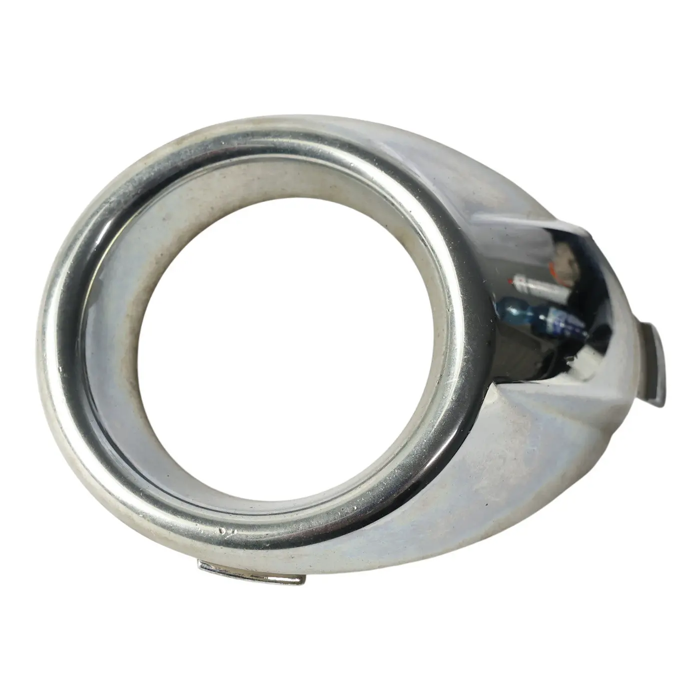 Ford Fiesta Mk7 Osłona Lampy Przeciwmgielnej Przedniej Lewej 8A61-15A222-C