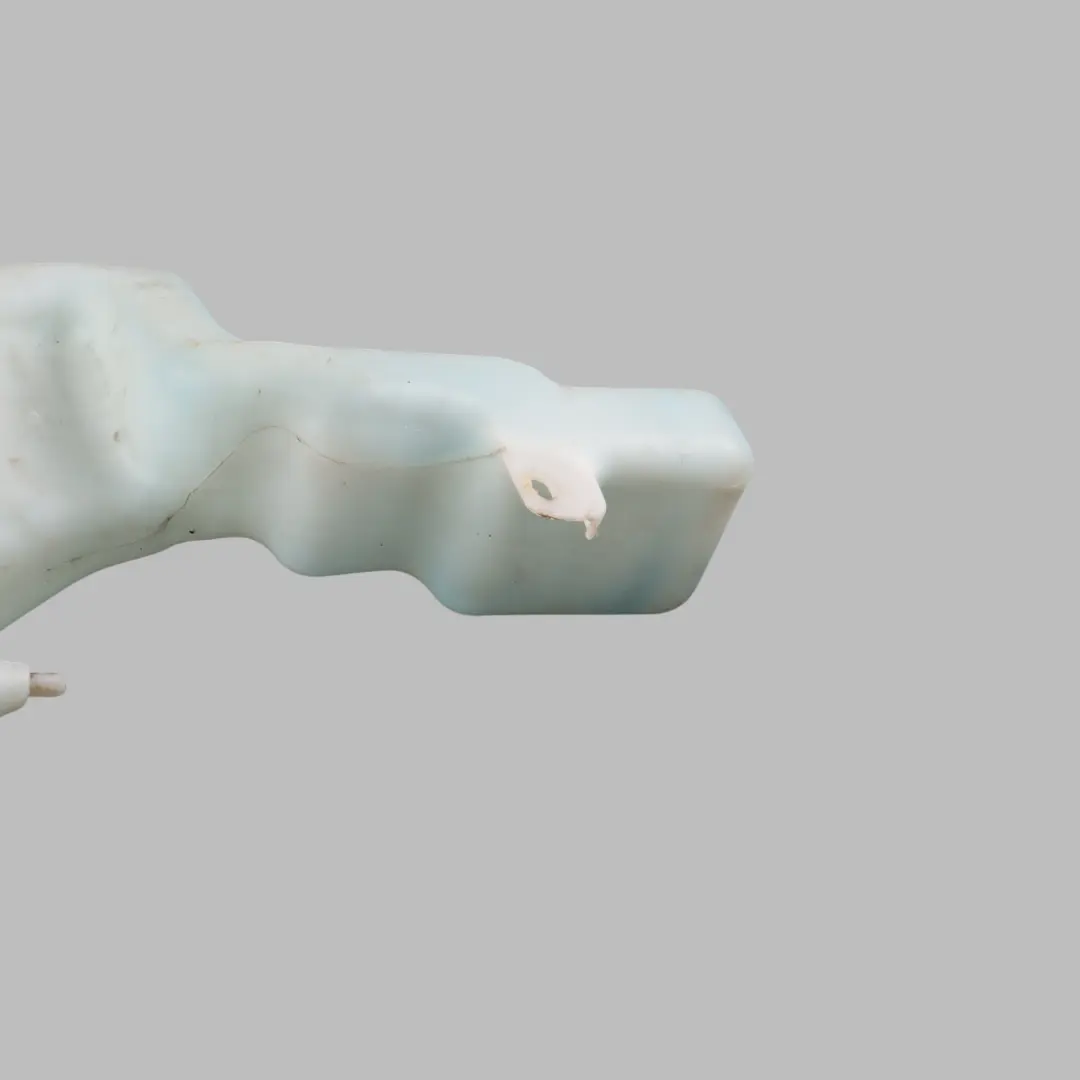 Serbatoio Lavacristalli Serbatoio Parabrezza per Ford Fiesta Mk7 con numero di parte 8A61-17B613-AG Ford Fiesta Mk7 Serbatoio Lavacristalli Serbatoio Parabrezza - SKU 8A61-17B613-AG-1 - Numero di parte 8A61-17B613-AG