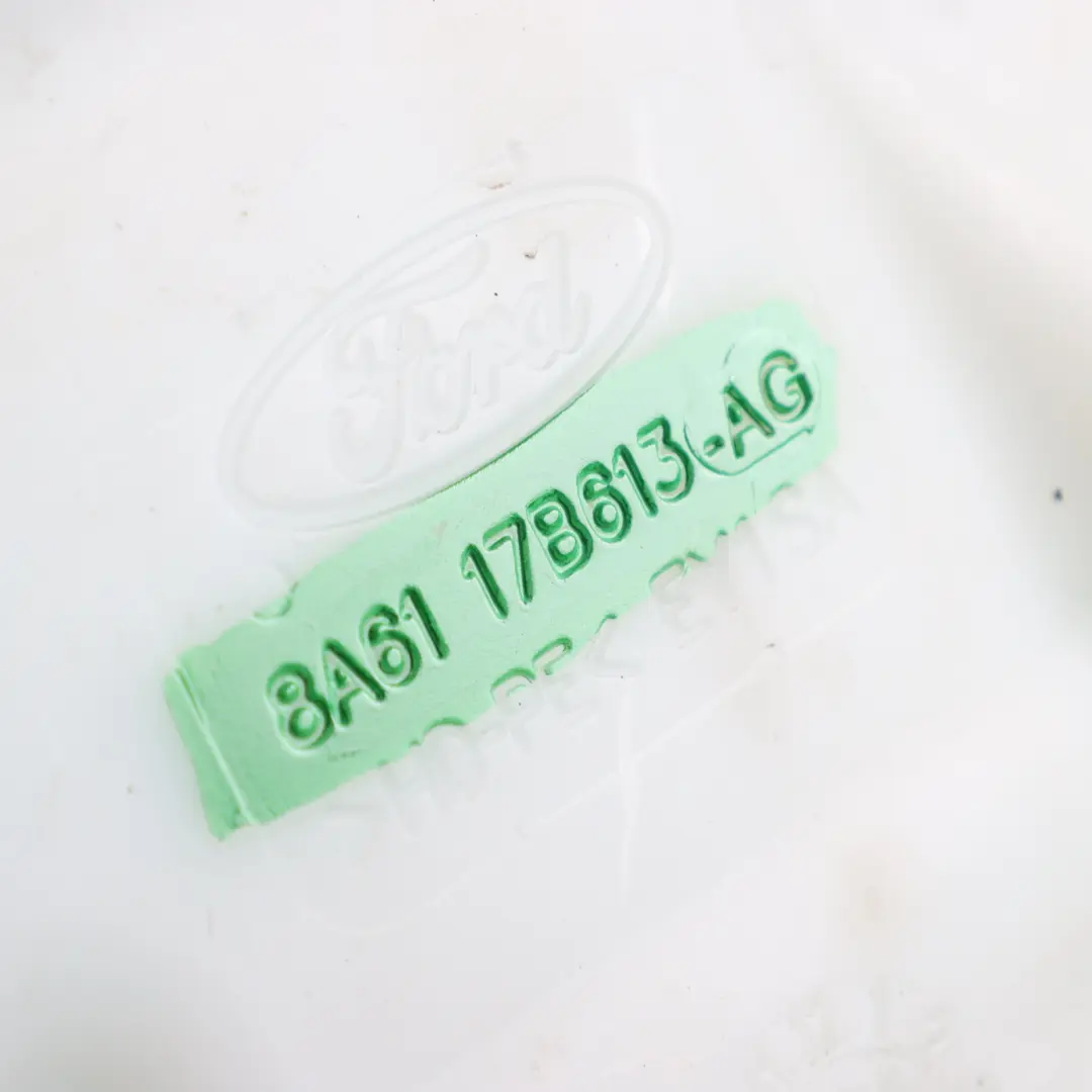 Serbatoio Lavacristalli Serbatoio Parabrezza per Ford Fiesta Mk7 con numero di parte 8A61-17B613-AG Ford Fiesta Mk7 Serbatoio Lavacristalli Serbatoio Parabrezza - SKU 8A61-17B613-AG-1 - Numero di parte 8A61-17B613-AG