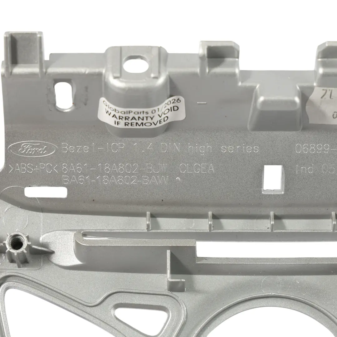 Ford Fiesta Mk7 Garniture De Tableau De Bord Autoradio Cadre - SKU 8A61-18A802-BJW - Numéro de pièce 8A61-18A802-BJW