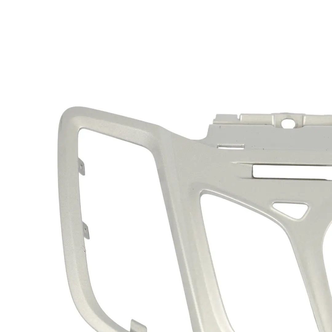 Armaturenbrett Zierleiste Radioabdeckung Rahmen für Ford Fiesta Mk7 mit Teilenummer 8A61-18A802-BJW Ford Fiesta Mk7 Armaturenbrett Zierleiste Radioabdeckung Rahmen - SKU 8A61-18A802-BJW - Teilenummer 8A61-18A802-BJW