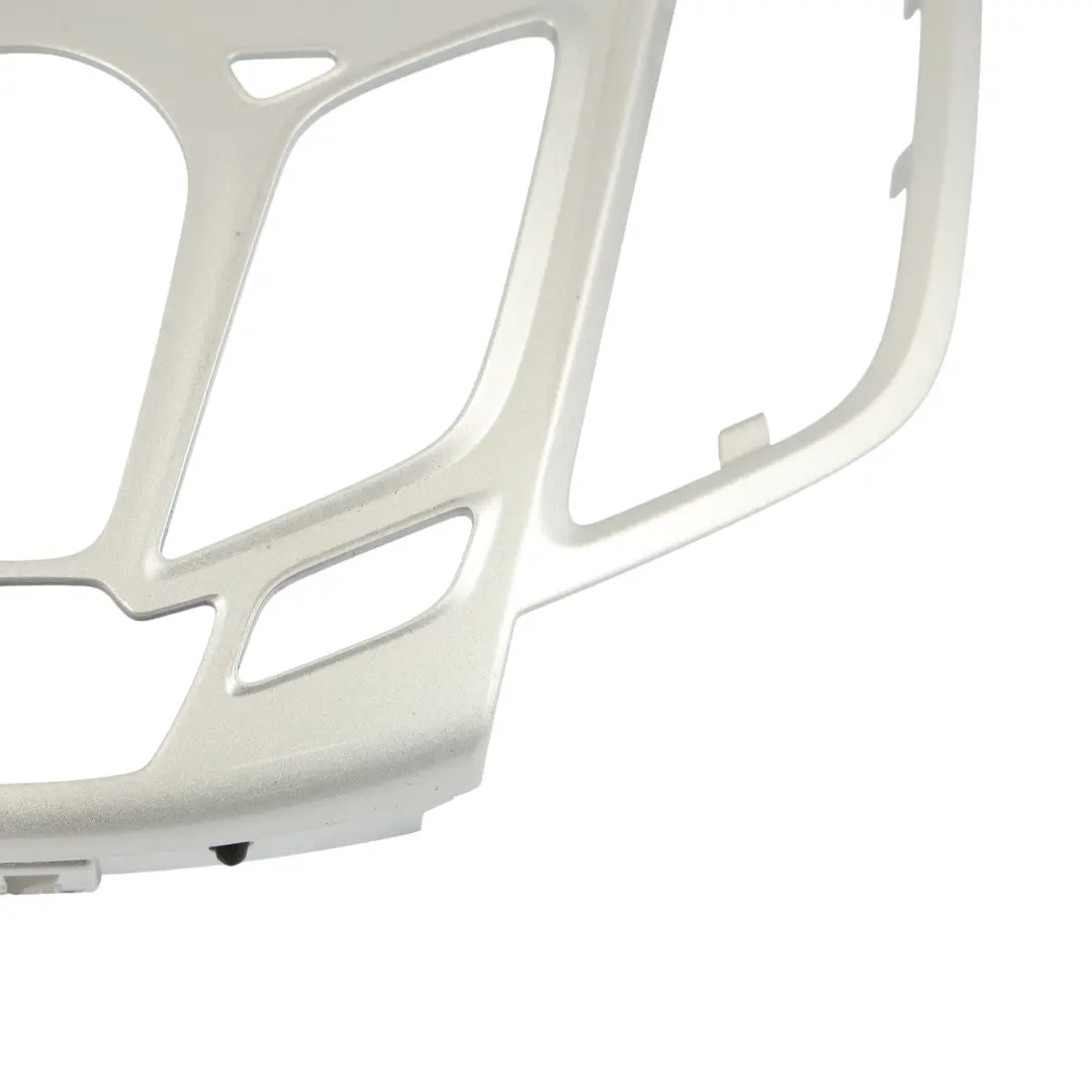 Ford Fiesta Mk7 Cruscotto Surround Unità Radio Copertura Telaio - SKU 8A61-18A802-BJW - Numero di parte 8A61-18A802-BJW