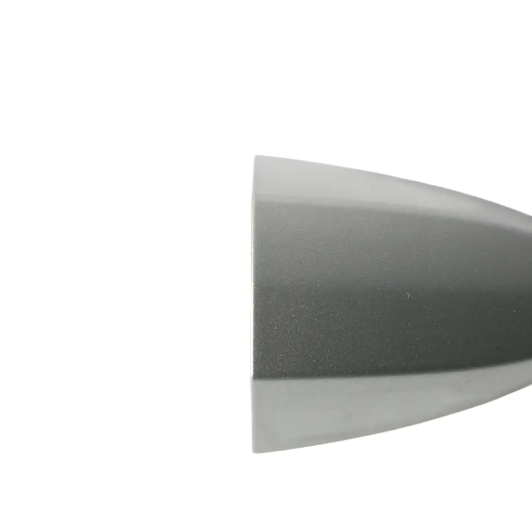 Ford Fiesta Mk7 Empuñadura Exterior De Puerta Tapa Final Moondust Silver-ZJ - SKU 8A61-A218B08-AE-MDS - Número de pieza 8A61-A218B08-AE