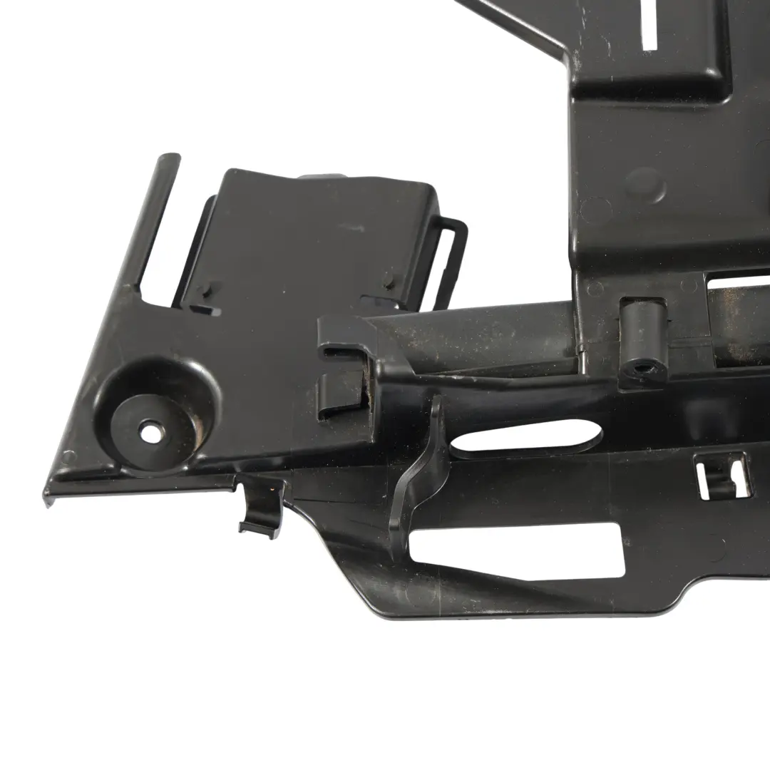 Ford Fiesta Mk7 Vordere Türschloss Halterung Halter Rechts - SKU 8A61-A21979-AE - Teilenummer 8A61-A21979-AE