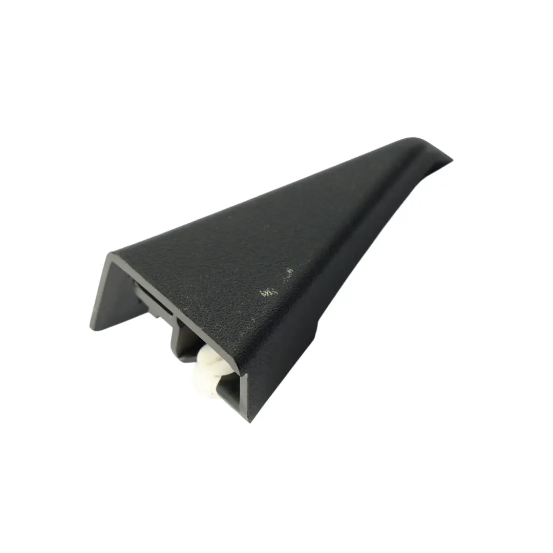 Ford Fiesta Mk7 Tür Innen Abdeckung Dreieck Hinten Rechts - SKU 8A61-A254K06-ADW - Teilenummer 8A61-A254K06-ADW