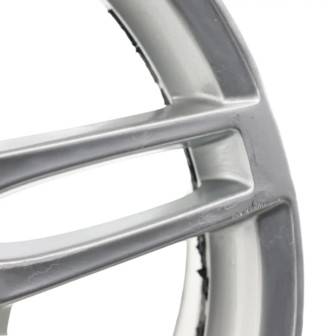 Cerchio In Lega Argento 18" 8J ET:43 per Audi A4 B6 B7 con numero di parte 8E0601025BA Audi A4 B6 B7 Cerchio In Lega Argento 18" 8J ET:43 - SKU 8E0601025BA-2 - Numero di parte 8E0601025BA