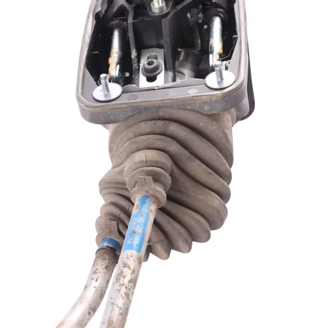 Selector Mechanism Shift Lever Slide Rod to Seat Exeo Audi A6 Gear with Part number 8E0711025Q Seat Exeo Audi A6 Gear Selector Mechanism Shift Lever Slide Rod - SKU 8E0711025Q - Part number 8E0711025Q