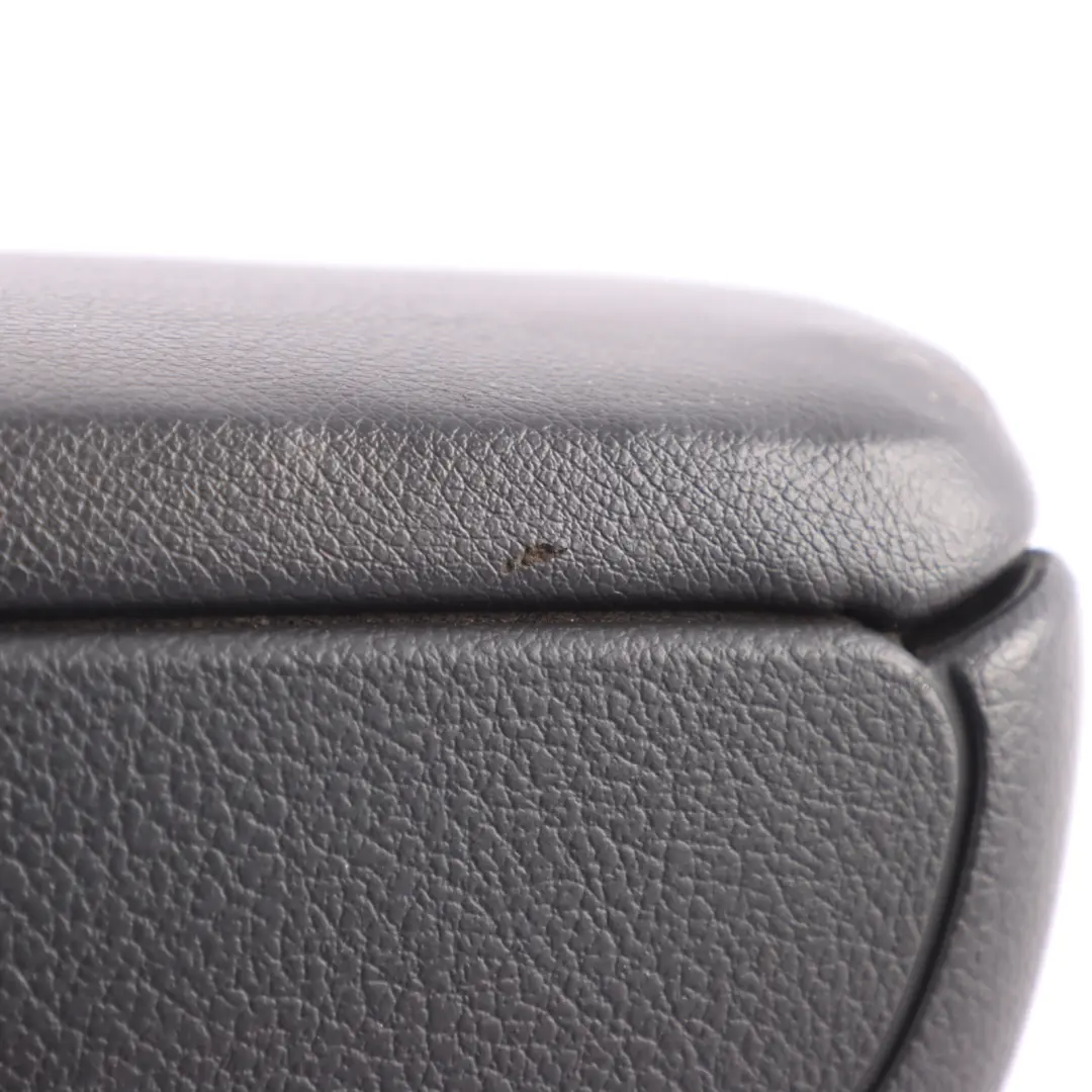 Center Console Armrest Soul Black to Seat Exeo with Part number 8E0864283A Seat Exeo Center Console Armrest Soul Black - SKU 8E0864283A - Part number 8E0864283A