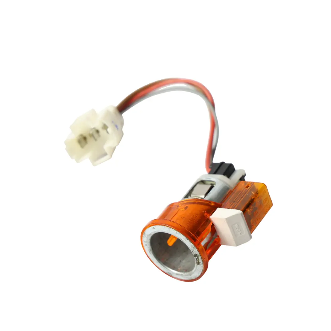 Audi A4 B6 Q7 4L Consola Central Enchufe Encendedor - SKU 8E0919303A - Número de pieza 8E0919303A