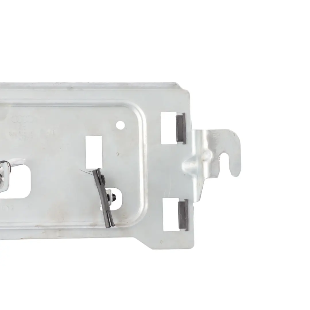 Soporte Bracket Amplificador Sistema Bose para Audi TT 8J con número de pieza 8J0035464C Audi TT 8J Soporte Bracket Amplificador Sistema Bose - SKU 8J0035464C - Número de pieza 8J0035464C