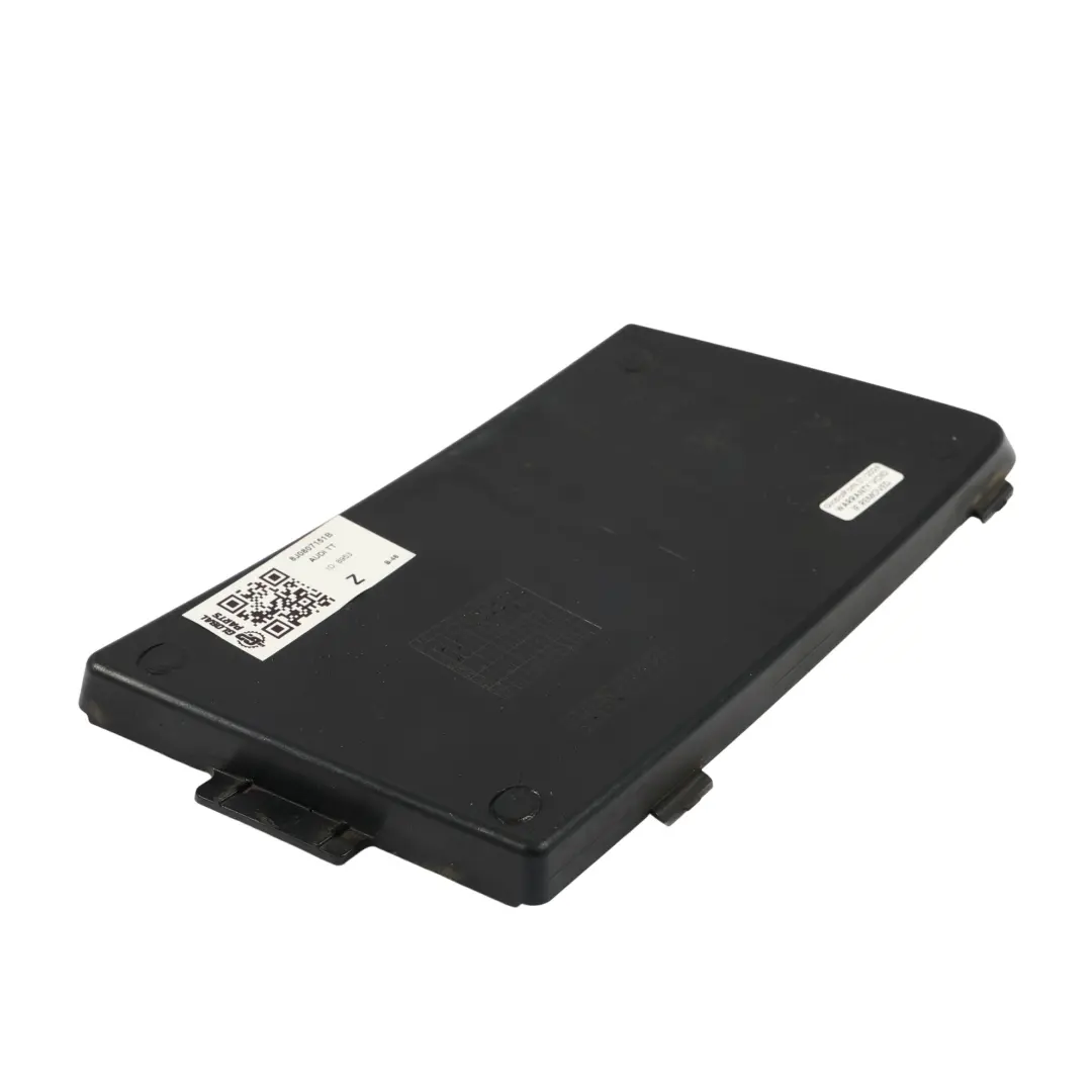 Panel Embelecedor Inferior Parachoques Delantero Izquierdo para Audi TT 8J con número de pieza 8J0807151B Audi TT 8J Panel Embelecedor Inferior Parachoques Delantero Izquierdo - SKU 8J0807151B - Número de pieza 8J0807151B