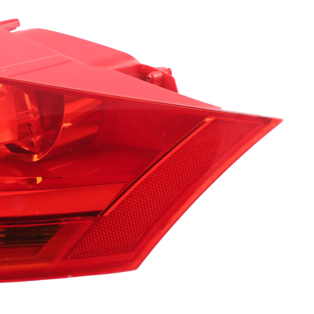 Audi TT 8J Lampa Tylna Prawa Pokrywa Bagażnika - SKU 8J0945096B-2 - Numer Części 8J0945096B