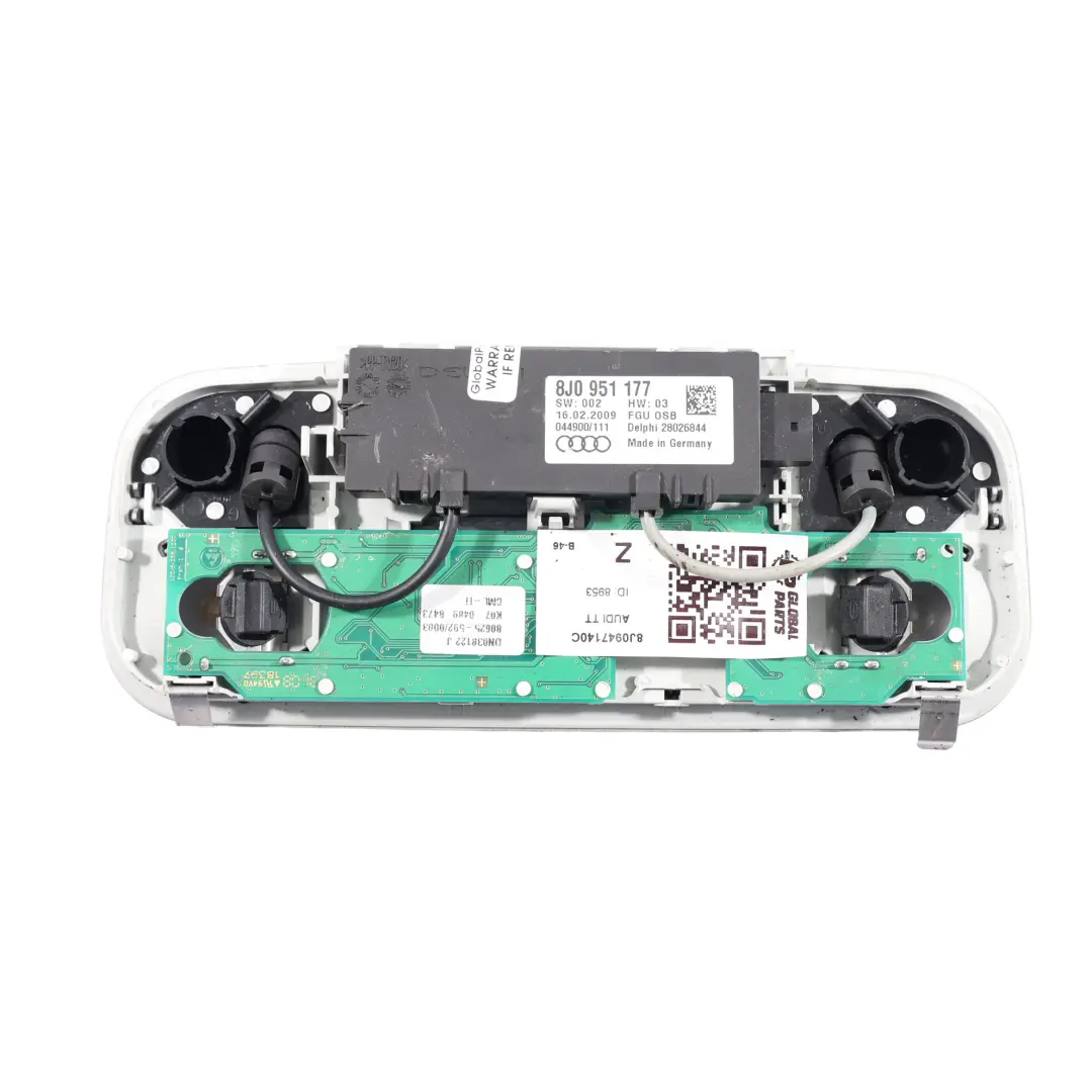 Audi TT 8J Lampka Wewnętrzna Podsufitki Przednia Czarna - SKU 8J0947140C - Numer Części 8J0947140C