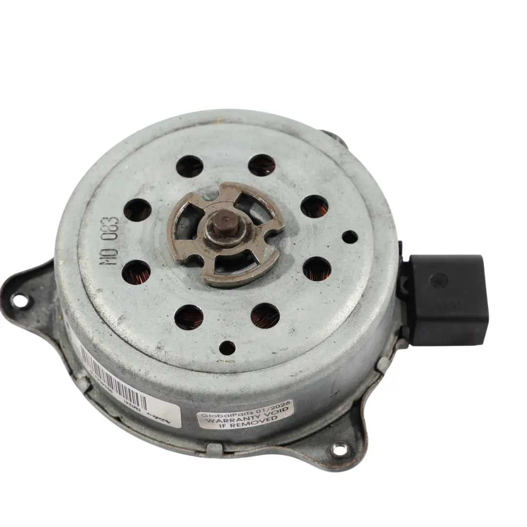 Ventilateur Radiateur Unité Refroidissement Moteur 993454J-D pour Audi A4 B8 à propos du numéro de pièce 8K0121207B Audi A4 B8 Ventilateur Radiateur Unité Refroidissement Moteur 993454J-D - SKU 8K0121207B-2 - Numéro de pièce 8K0121207B