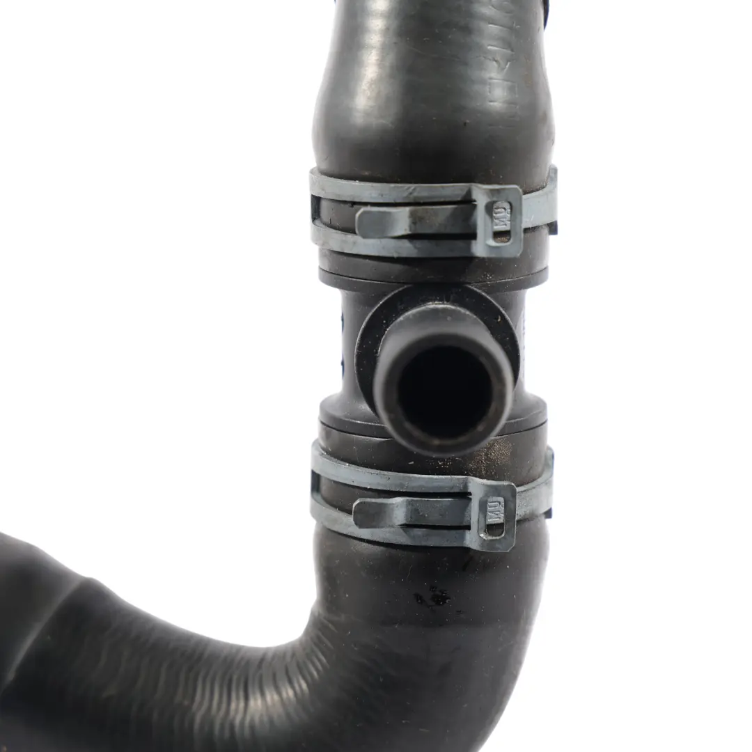 Durite Refroidissement Chauffage 1.8 2.0 Essence pour Audi A4 B8 A5 8T à propos du numéro de pièce 8K0122101G Audi A4 B8 A5 8T Durite Refroidissement Chauffage 1.8 2.0 Essence - SKU 8K0122101G-1 - Numéro de pièce 8K0122101G