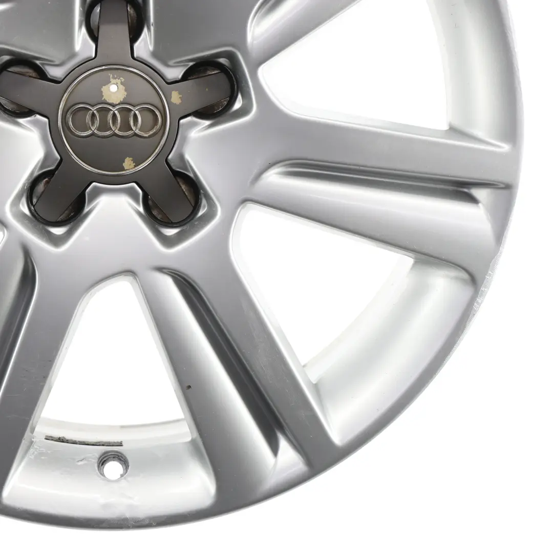 Audi A4 B8 A5 8T Srebrna Felga Aluminiowa 17" ET:45 7,5J - SKU 8K0601025B-1 - Numer Części 8K0601025B