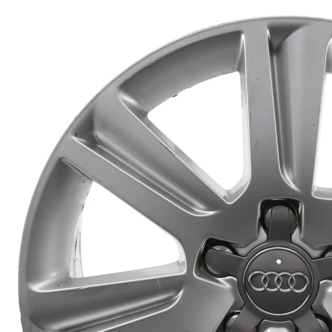 Silberne Leichtmetallfelge 17" ET:45 7,5J 8K0601025B für Audi A4 B8 A5 8T mit Teilenummer 8K0601025B-2 Audi A4 B8 A5 8T Silberne Leichtmetallfelge 17" ET:45 7,5J 8K0601025B - SKU 8K0601025B-2 - Teilenummer 8K0601025B-2