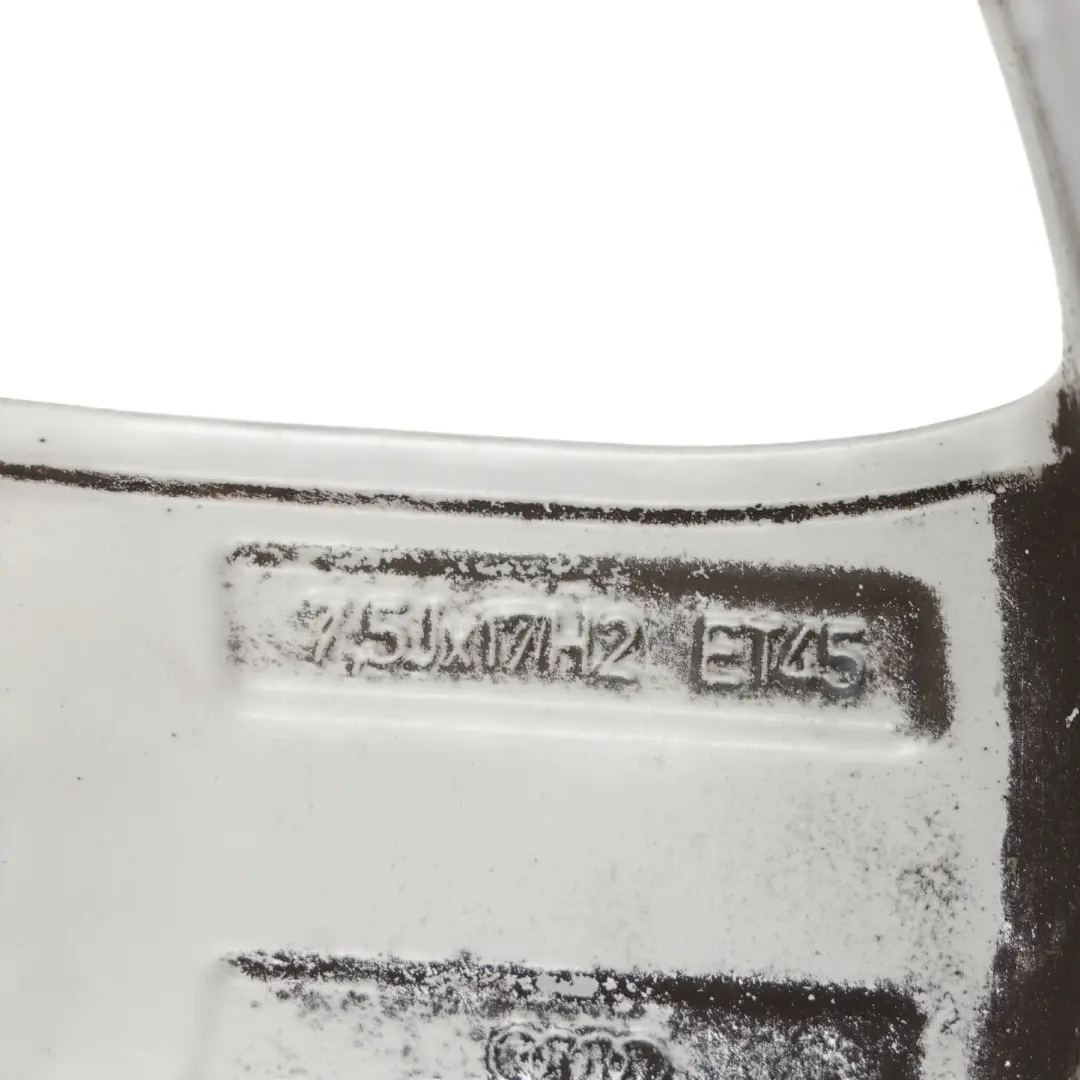 8K Argento Cerchio In Lega 17" ET:45 7,5J Star Spoke per Audi A4 B8 con numero di parte 8K0601025CE Audi A4 B8 8K Argento Cerchio In Lega 17" ET:45 7,5J Star Spoke - SKU 8K0601025CE-1 - Numero di parte 8K0601025CE