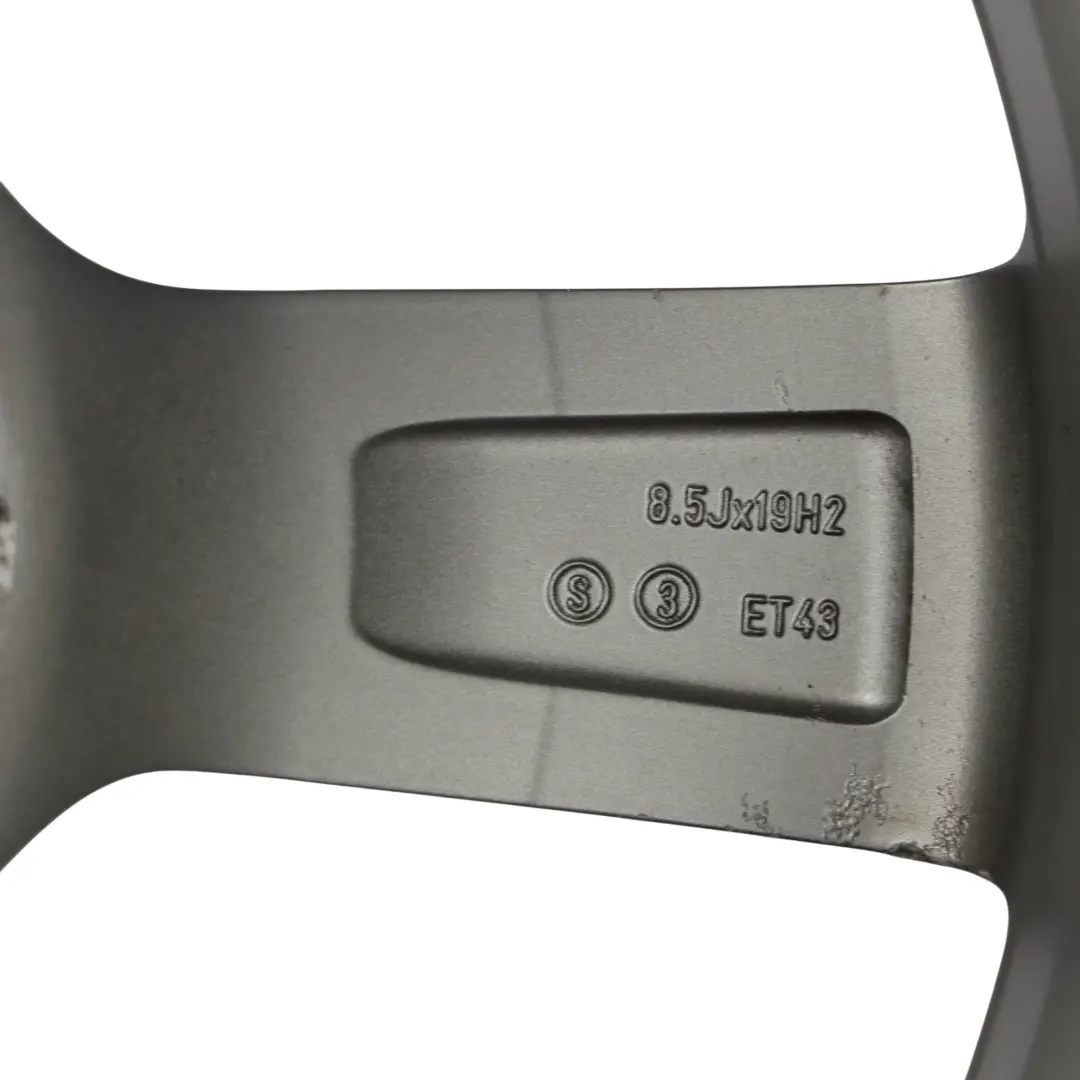 Felga Aluminiowa 19" 8,5J ET:43 do Audi A4 B8 o numerze 8K0601025CN Audi A4 B8 Felga Aluminiowa 19" 8,5J ET:43 - SKU 8K0601025CN-2 - Numer Części 8K0601025CN