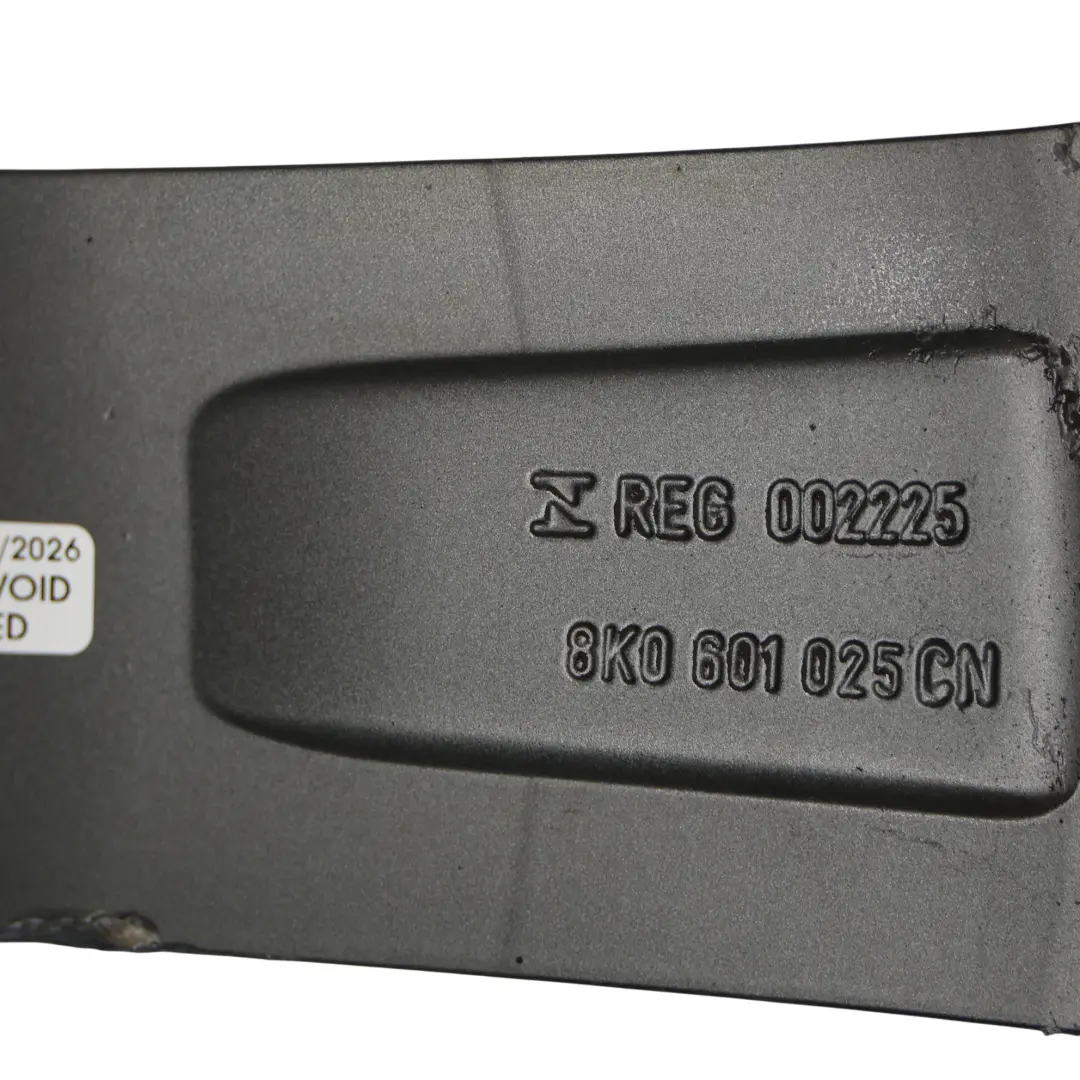 Felga Aluminiowa 19" 8,5J ET:43 do Audi A4 B8 o numerze 8K0601025CN Audi A4 B8 Felga Aluminiowa 19" 8,5J ET:43 - SKU 8K0601025CN-5 - Numer Części 8K0601025CN