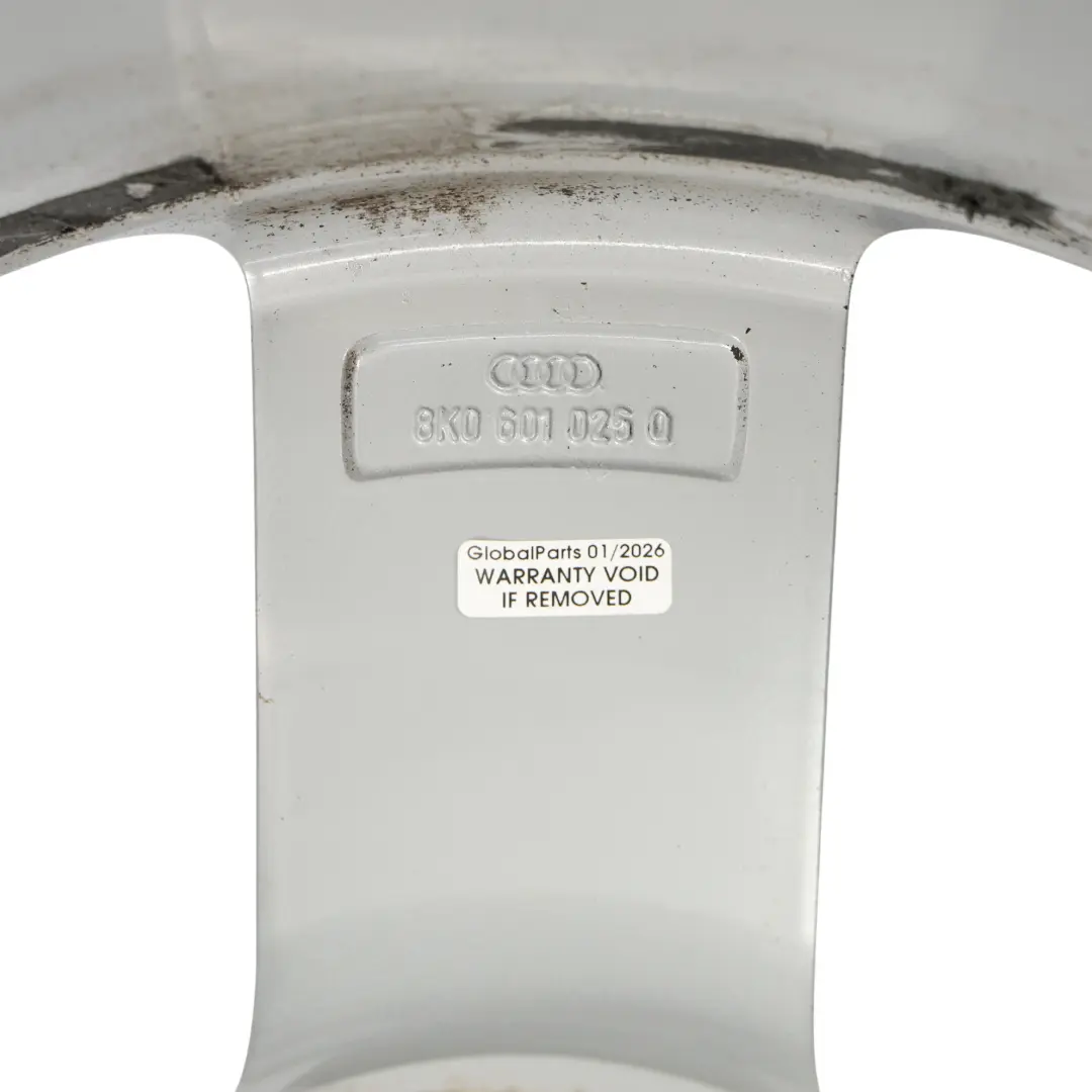 Jante Alliage Argent 18" ET:47 8J À Rayons Étoilés pour Audi A4 B8 à propos du numéro de pièce 8K0601025Q Audi A4 B8 Jante Alliage Argent 18" ET:47 8J À Rayons Étoilés - SKU 8K0601025Q-2 - Numéro de pièce 8K0601025Q