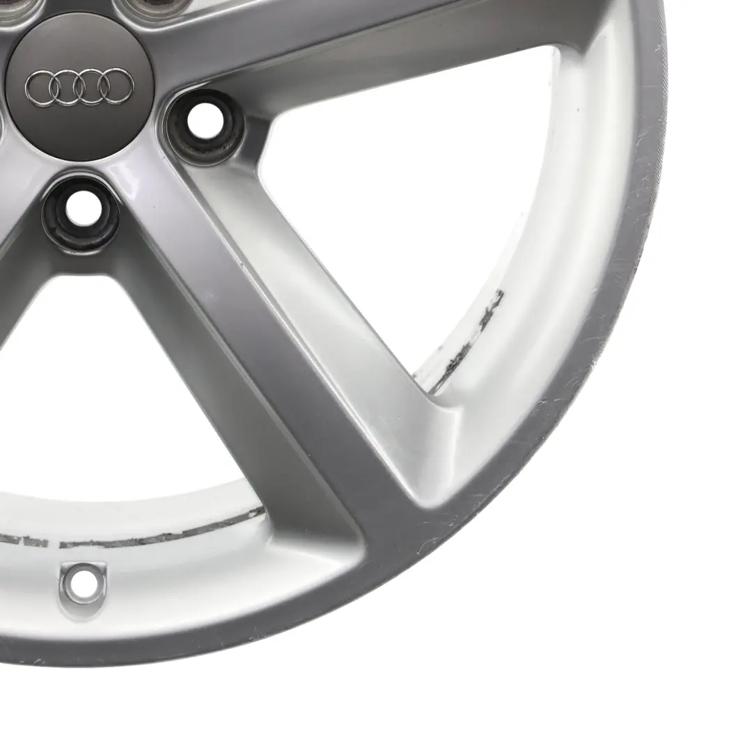 Felga Aluminiowa Srebrna 18" ET:47 8J Star Spoke do Audi A4 B8 o numerze 8K0601025Q Audi A4 B8 Felga Aluminiowa Srebrna 18" ET:47 8J Star Spoke - SKU 8K0601025Q-2 - Numer Części 8K0601025Q