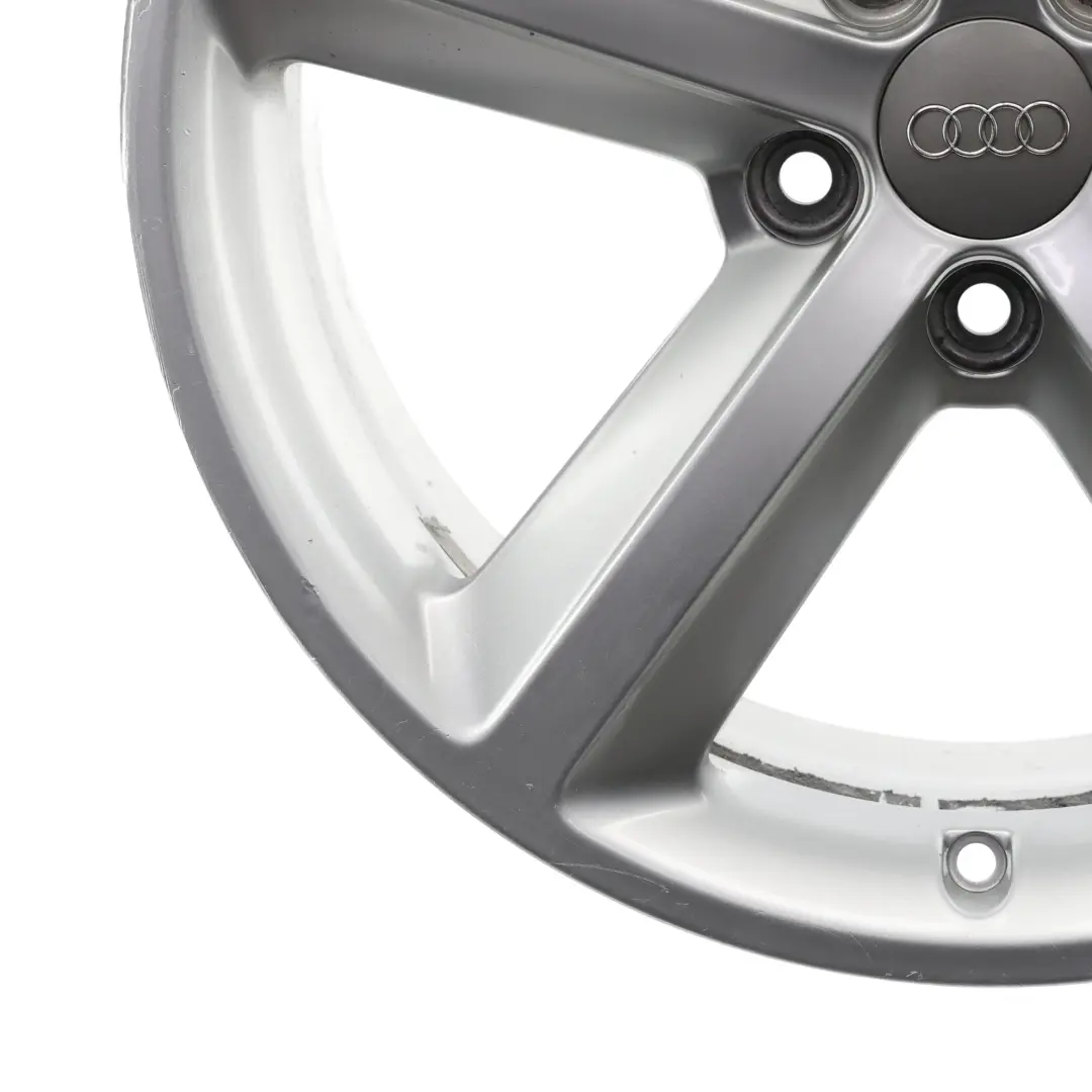 Felga Aluminiowa Srebrna 18" ET:47 8J Star Spoke do Audi A4 B8 o numerze 8K0601025Q Audi A4 B8 Felga Aluminiowa Srebrna 18" ET:47 8J Star Spoke - SKU 8K0601025Q-2 - Numer Części 8K0601025Q