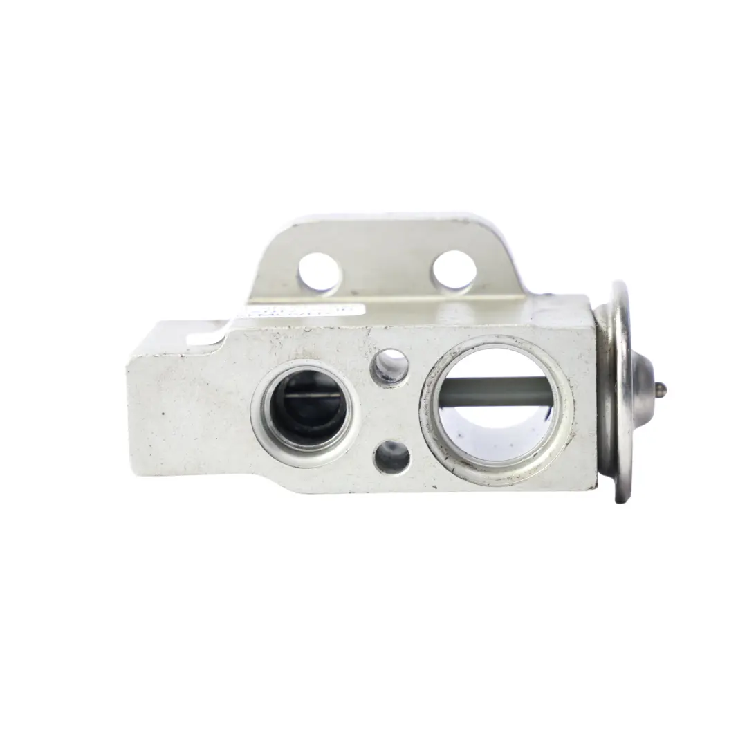 Válvula De Expansión Aire Acondicionado A/C para Audi A4 B8 A5 S5 8T con número de pieza 8K0820679B Audi A4 B8 A5 S5 8T Válvula De Expansión Aire Acondicionado A/C - SKU 8K0820679B - Número de pieza 8K0820679B