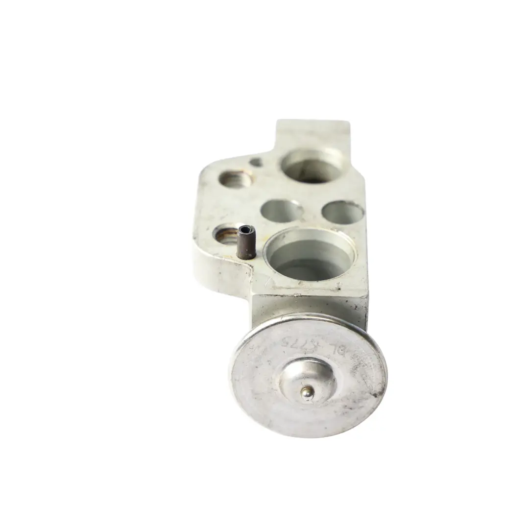 Válvula De Expansión Aire Acondicionado A/C para Audi A4 B8 A5 S5 8T con número de pieza 8K0820679B Audi A4 B8 A5 S5 8T Válvula De Expansión Aire Acondicionado A/C - SKU 8K0820679B - Número de pieza 8K0820679B