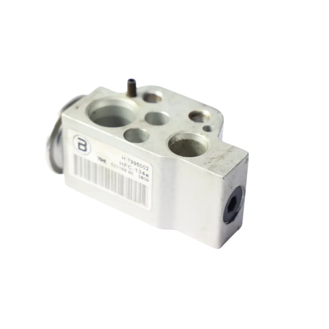 Audi A4 B8 A5 S5 8T Zawór Rozprężny Klimatyzacji - SKU 8K0820679B - Numer Części 8K0820679B