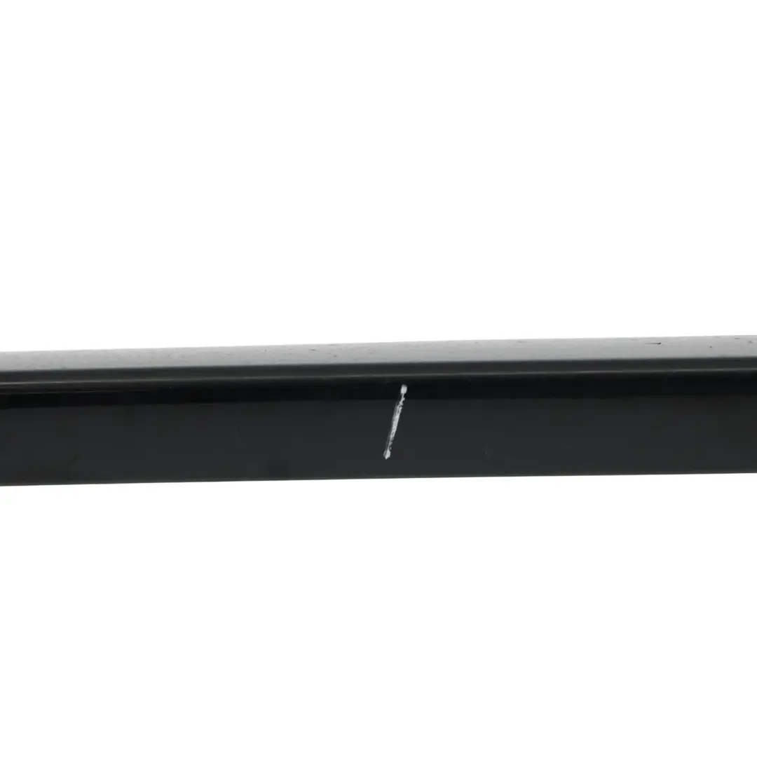 Striscia Per Minigonne Laterali Destra Phantom Black - Z9Y per Audi A4 S4 B8 con numero di parte 8K0854932A Audi A4 S4 B8 Striscia Per Minigonne Laterali Destra Phantom Black - Z9Y - SKU 8K0854932A-PHB - Numero di parte 8K0854932A