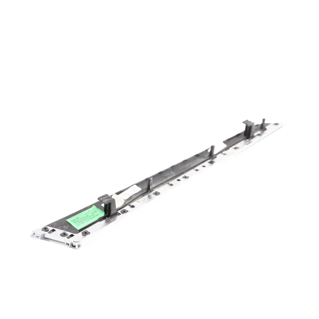 Audi A5 8T Embellecedor Tarjeta Puerta Trasera Derecha Negro Piano - SKU 8K0867420R - Número de pieza 8K0867420R