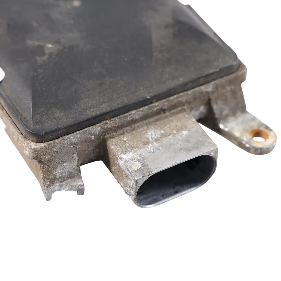 Unidad Control Asistencia Cambio Carril B8 para Audi S4 B8 con número de pieza 8K0907568B Audi S4 B8 Unidad Control Asistencia Cambio Carril B8 - SKU 8K0907568B - Número de pieza 8K0907568B