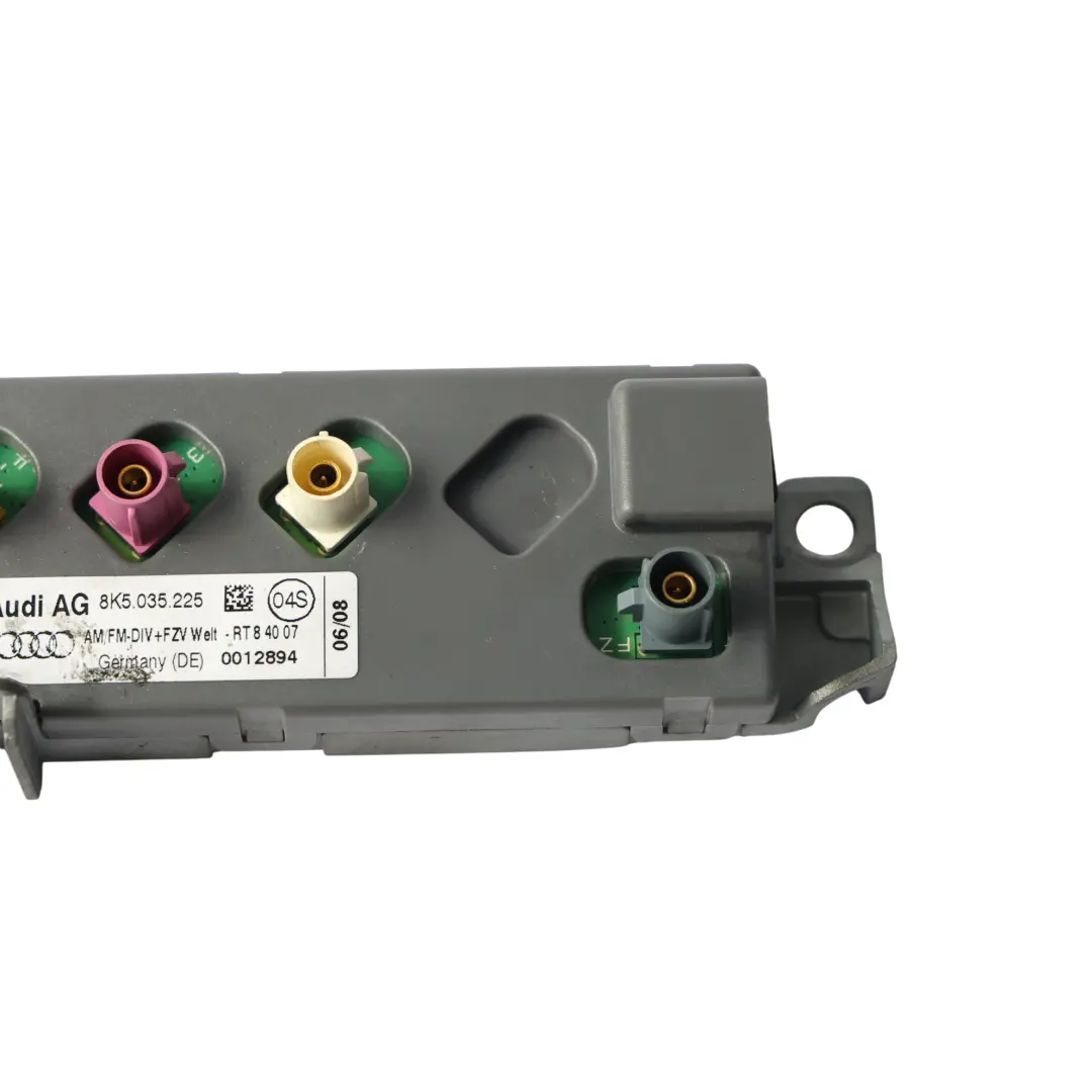 Antennenverstärker Antennenmodul Booster Steuergerät für Audi A4 B8 mit Teilenummer 8K5035225 Audi A4 B8 Antennenverstärker Antennenmodul Booster Steuergerät - SKU 8K5035225 - Teilenummer 8K5035225