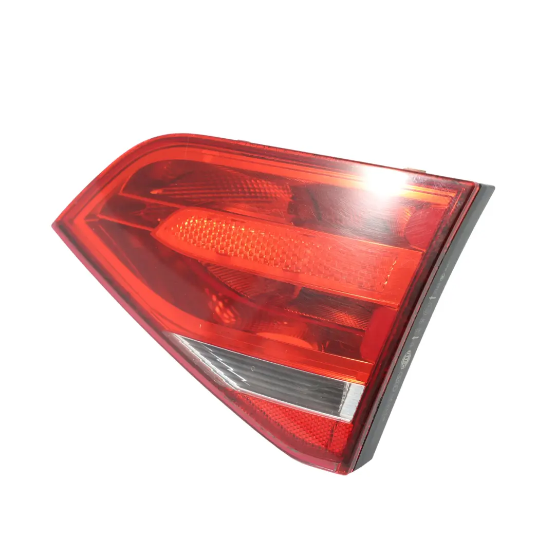 Feu Arrière Droit Hayon Arrière pour Audi A4 B8 Avant à propos du numéro de pièce 8K5945094 Audi A4 B8 Avant Feu Arrière Droit Hayon Arrière - SKU 8K5945094 - Numéro de pièce 8K5945094