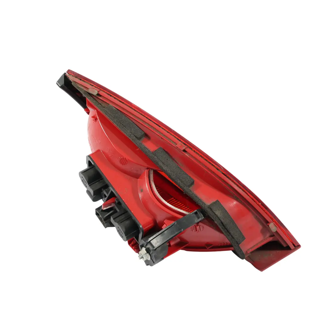 Heckleuchte Klappe Hinten Rechts Fahrerseite für Audi A4 B8 Avant mit Teilenummer 8K5945094 Audi A4 B8 Avant Heckleuchte Klappe Hinten Rechts Fahrerseite - SKU 8K5945094 - Teilenummer 8K5945094