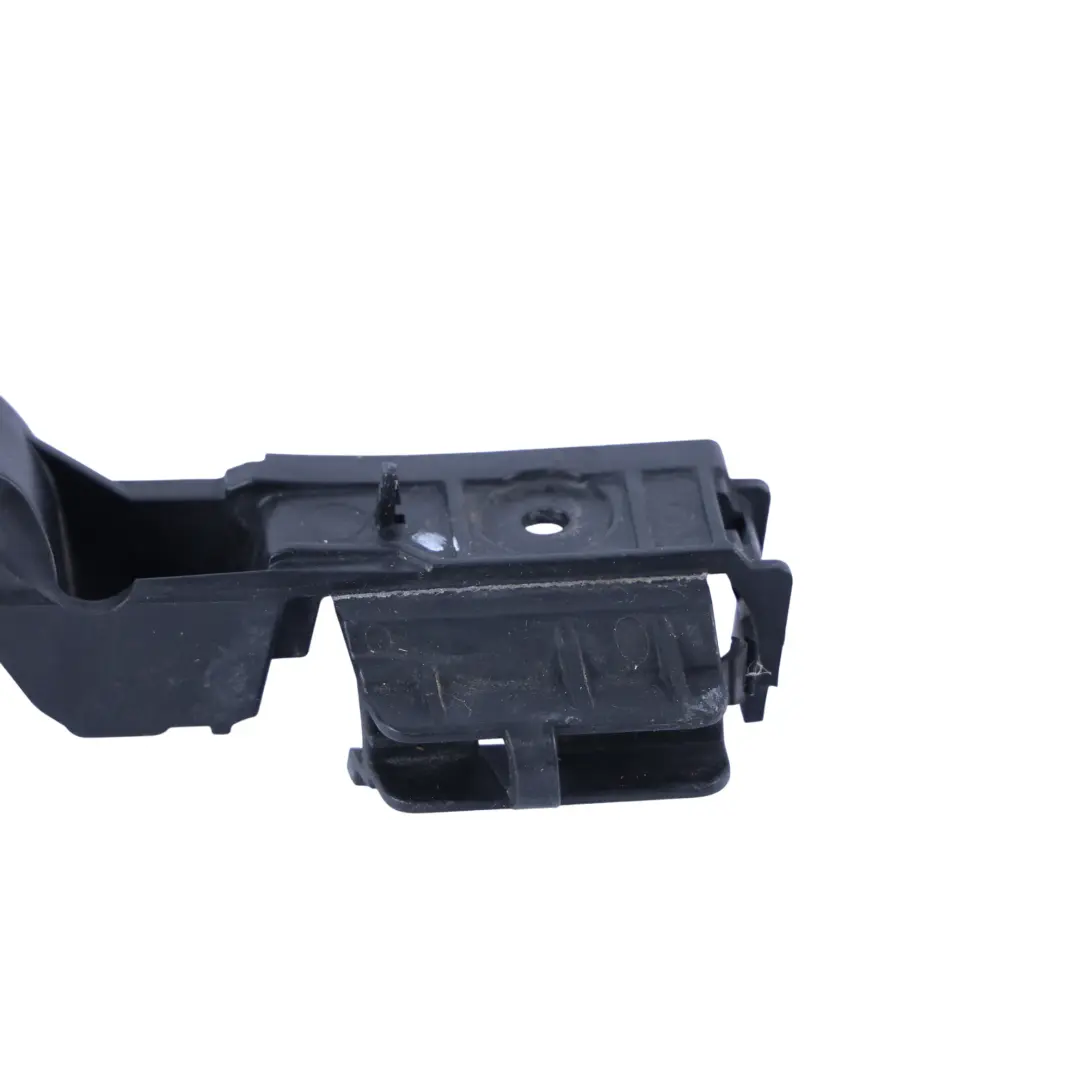 Support Supérieur Droit Guidage Pare-Chocs Arrière Droit pour Audi S4 B8 à propos du numéro de pièce 8K9807890B Audi S4 B8 Support Supérieur Droit Guidage Pare-Chocs Arrière Droit - SKU 8K9807890B - Numéro de pièce 8K9807890B