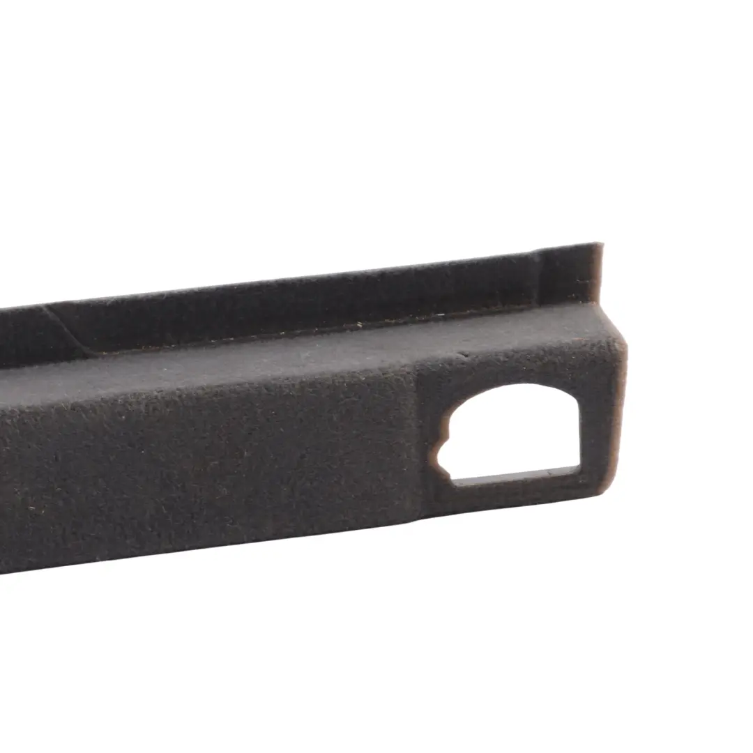 Embellecedor Lateral Del Maletero Trasero Izquierdo Negro para Audi S4 B8 con número de pieza 8K9861827A Audi S4 B8 Embellecedor Lateral Del Maletero Trasero Izquierdo Negro - SKU 8K9861827A - Número de pieza 8K9861827A