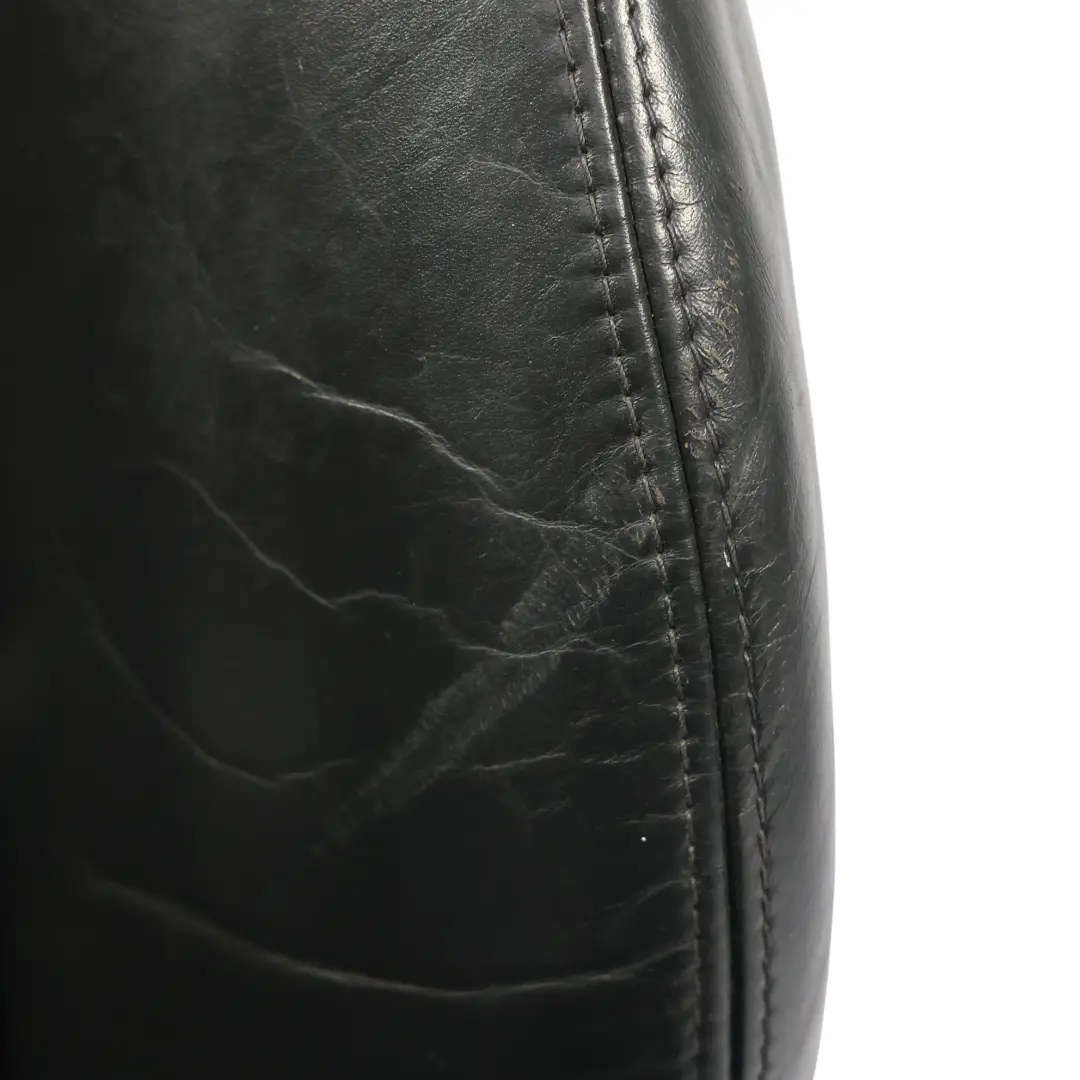 8N Roadster Fotel Przedni Prawy Przód Grzany Skóra Finenappa Czarna do Audi TT o numerze 8N0881806AM Audi TT 8N Roadster Fotel Przedni Prawy Przód Grzany Skóra Finenappa Czarna - SKU 8N0881806AM-1 - Numer Części 8N0881806AM