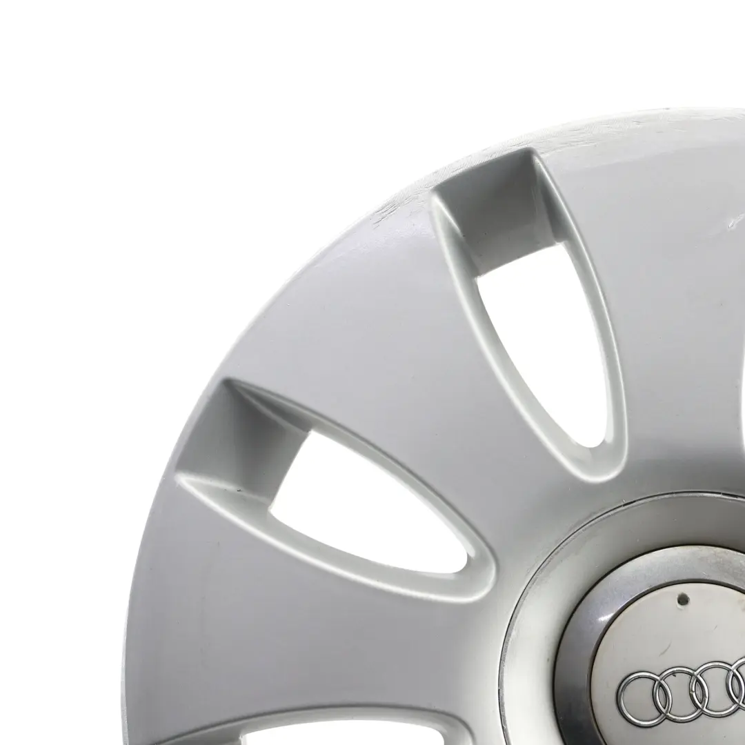 Audi A3 8P Llanta Aleación Plateada 16" 6,5J ET:50 9 Radios - SKU 8P0601025AA-1 - Número de pieza 8P0601025AA