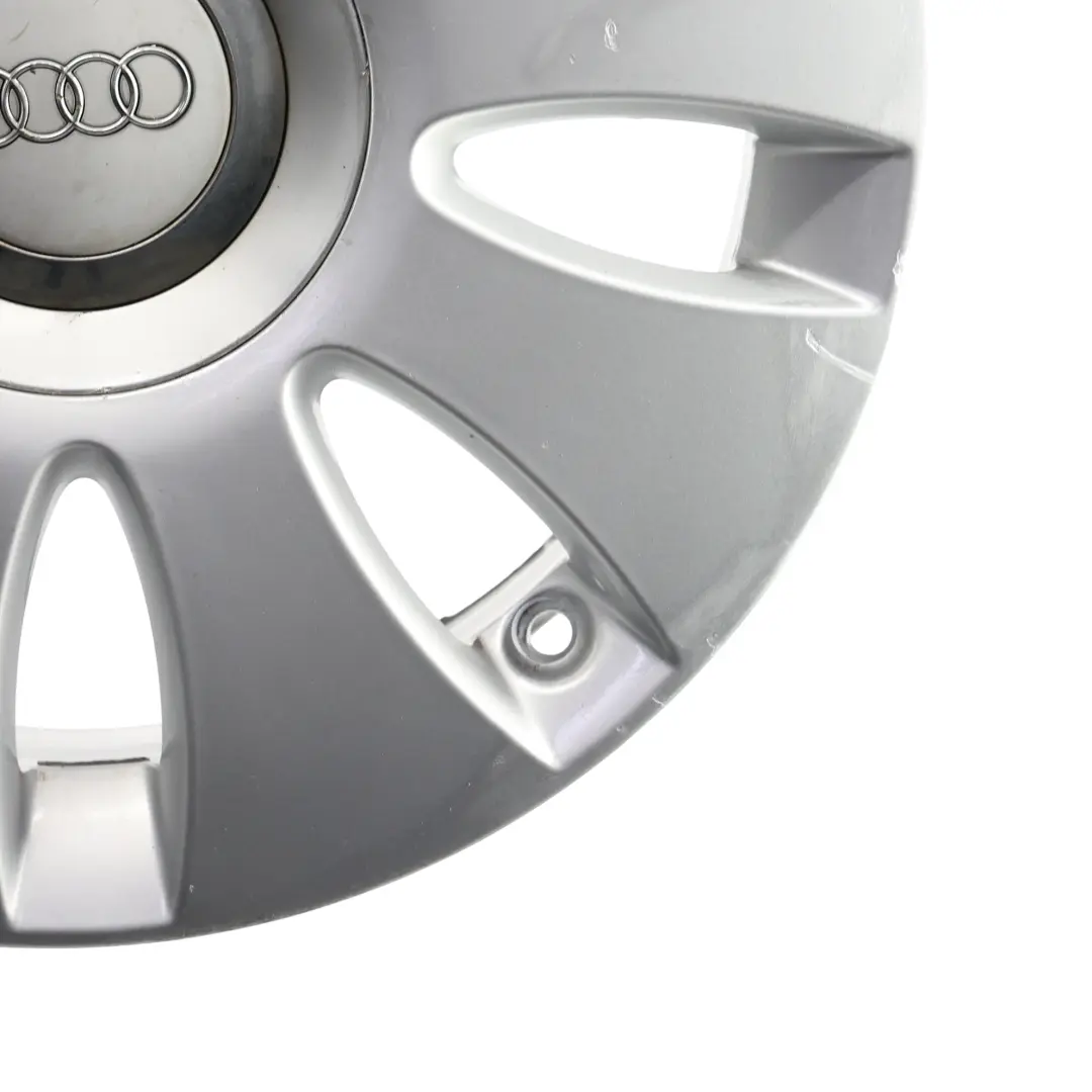 Audi A3 8P Llanta Aleación Plateada 16" 6,5J ET:50 9 Radios - SKU 8P0601025AA-1 - Número de pieza 8P0601025AA