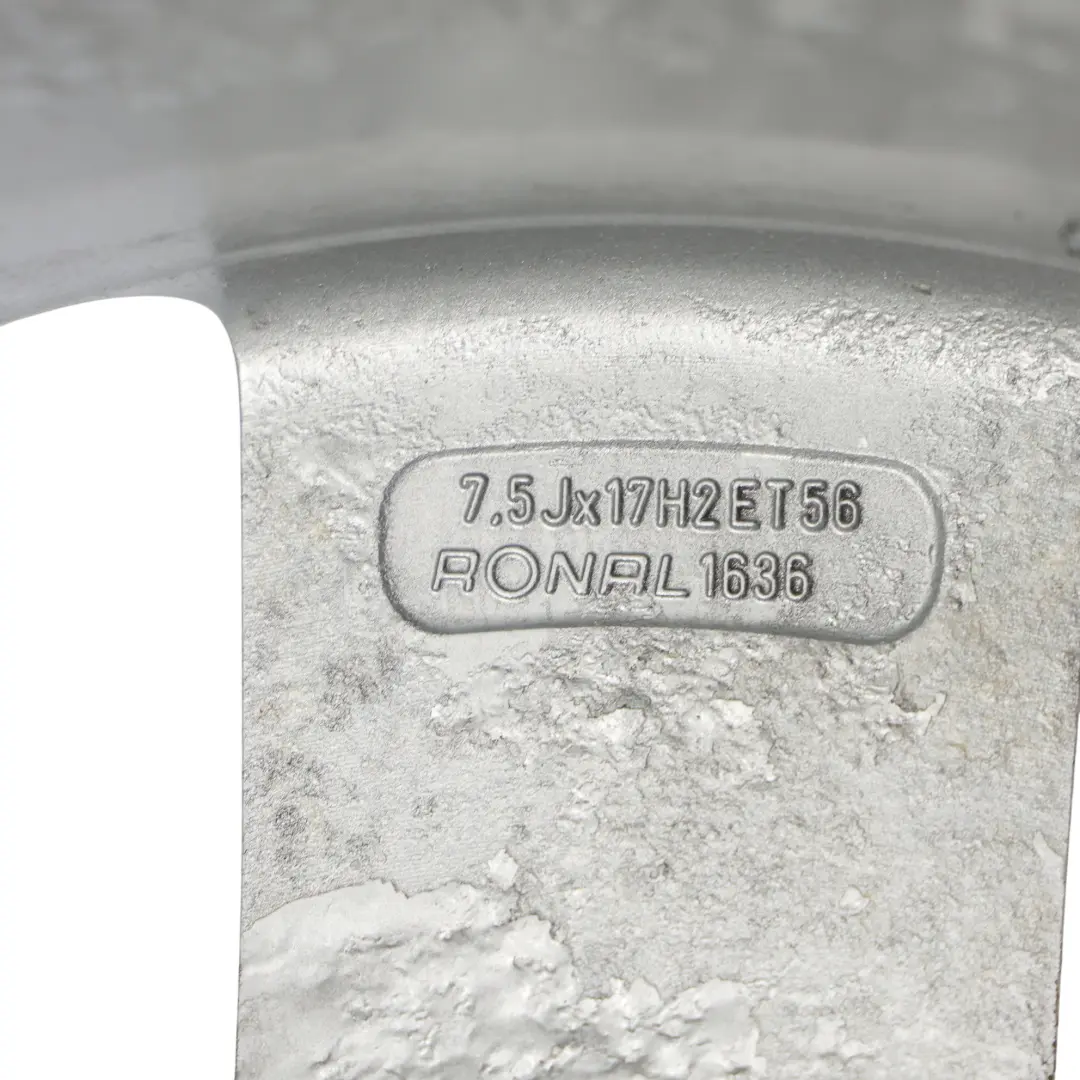 Silberne Leicht Metall Felge 17" 7,5J ET:56 für Audi A3 8P mit Teilenummer 8P0601025AL Audi A3 8P Silberne Leicht Metall Felge 17" 7,5J ET:56 - SKU 8P0601025AL-1 - Teilenummer 8P0601025AL