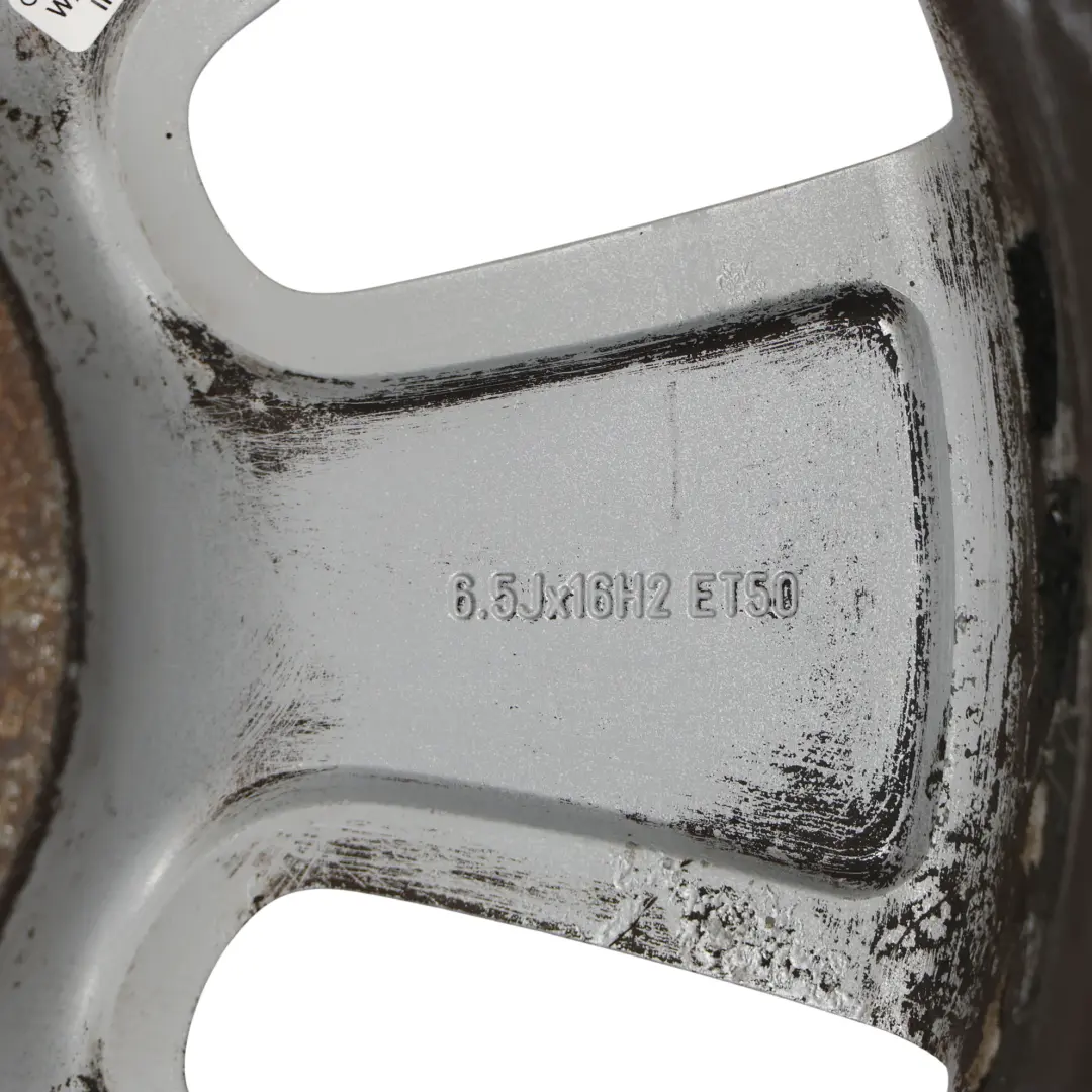 Silberne Leicht Metall Felge 16" 6,5J ET:50 8P0601025BJ für Audi A3 8P mit Teilenummer 8P0601025BJ-2 Audi A3 8P Silberne Leicht Metall Felge 16" 6,5J ET:50 8P0601025BJ - SKU 8P0601025BJ-2 - Teilenummer 8P0601025BJ-2